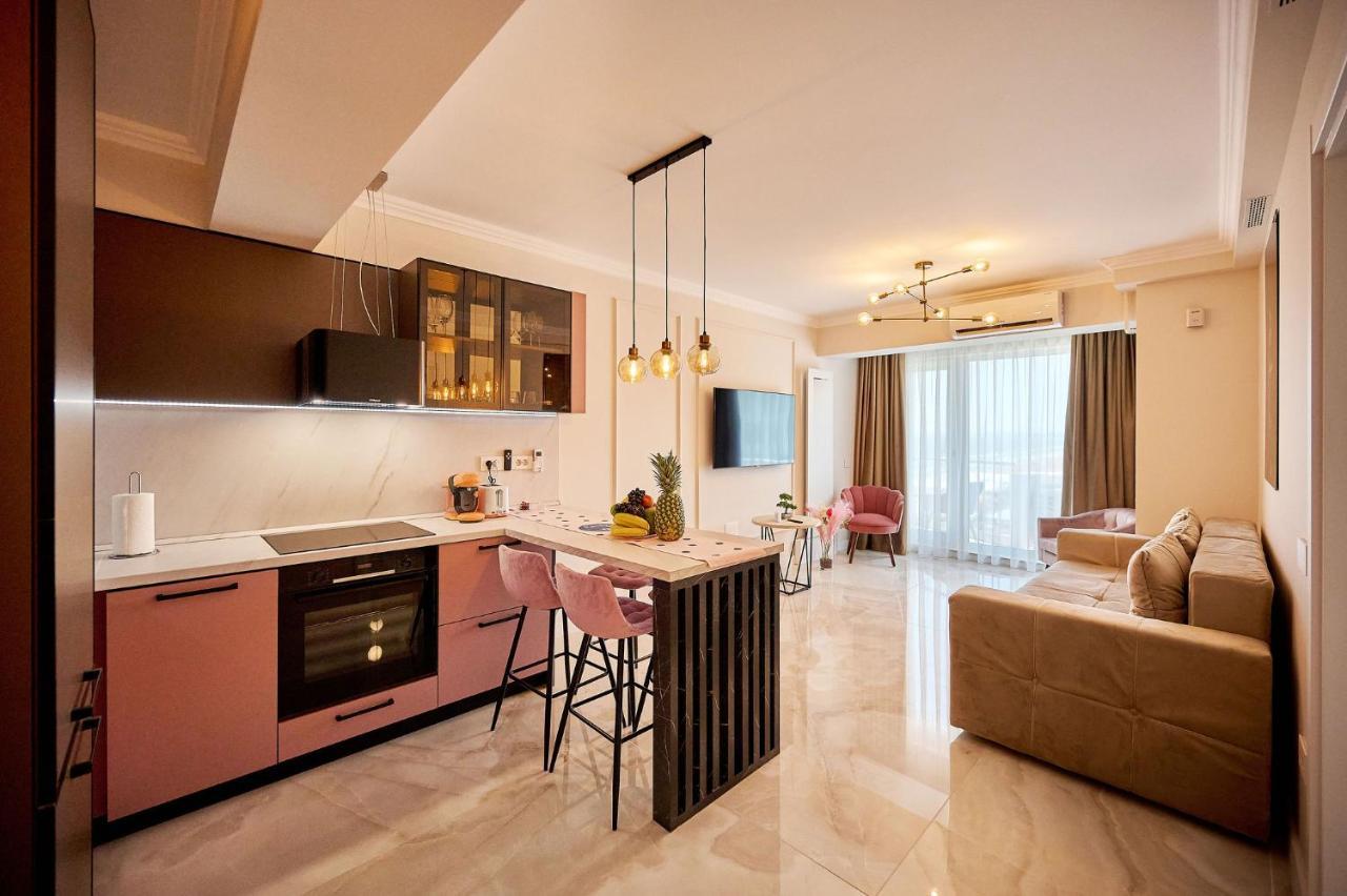 Wave N' Sea Apartment In Infinity Beach Resort - Parking Mamaia Eksteriør billede